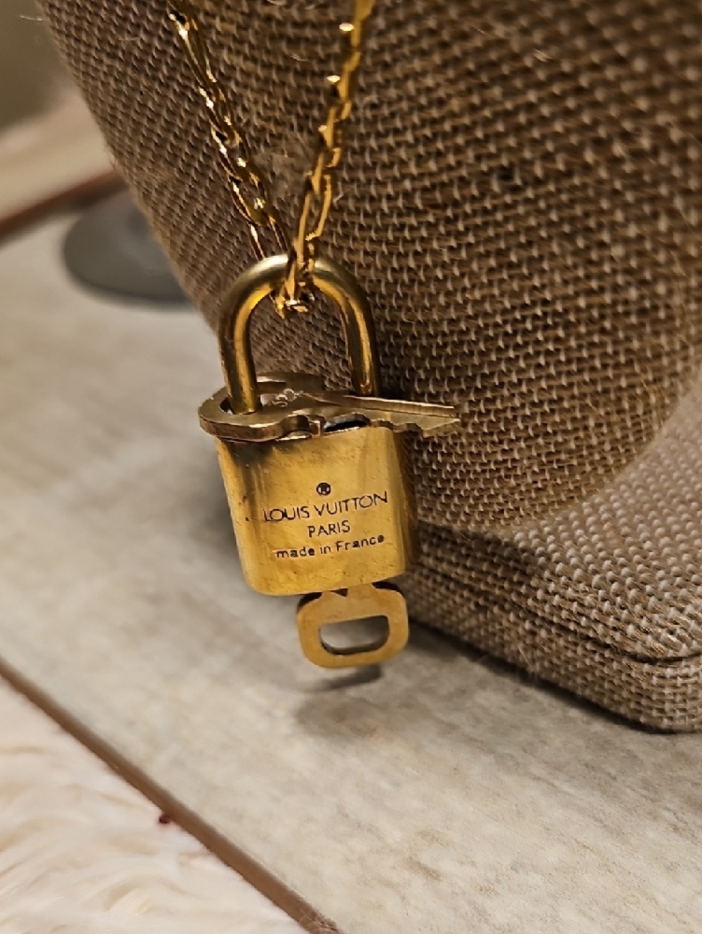Louis Vuitton Shiny Gold Padlock & Key Necklace - Picture 3 of 4